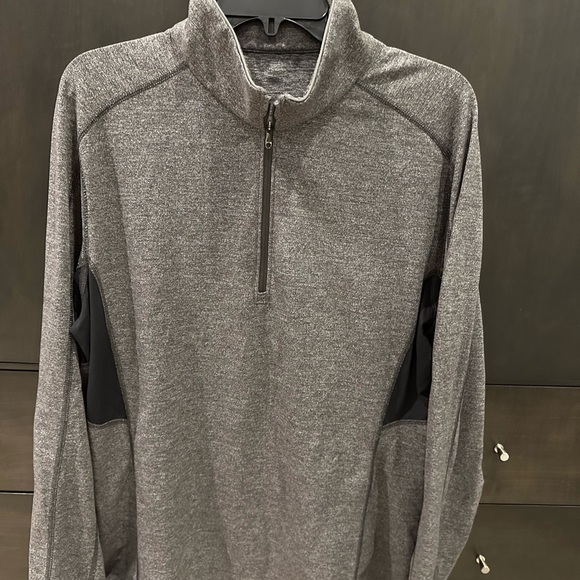 Men’s Lululemon pullover - Picture 2 of 4